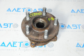 Front right hub for Lexus CT200h 11-17