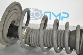 Rear right spring Lexus ES300h ES350 13-18