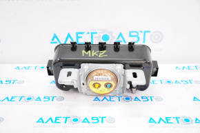 Passenger airbag in the dashboard of the Lincoln MKZ 13-20