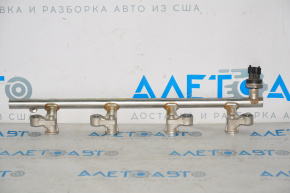 Mazda 6 14-17 fuel rail with sensor