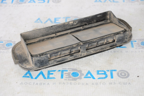 Right ventilation shield for Nissan Leaf 11-15