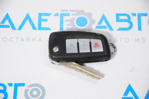 Nissan Rogue 14-20 3-button folding key with opening defect