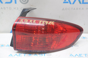 Subaru B9 Tribeca right outer fender light, scratches, needs polishing
