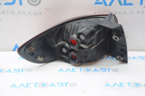 Subaru B9 Tribeca right outer fender light, scratches, needs polishing