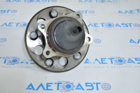 Toyota Camry V50 12-14 rear right wheel hub (USA)