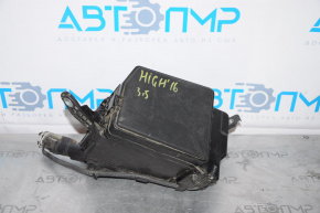 Toyota Highlander 14-19 3.5 FWD underhood fuse box assembly