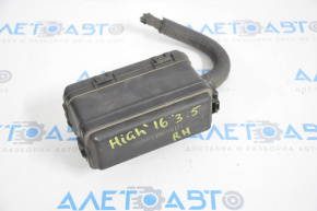 Toyota Highlander 14-19 underhood relay block housing assembly
