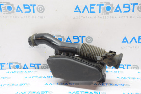 Toyota Prius V 12-12 air intake
