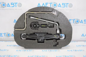 Tool kit for Toyota Prius V 12-17
