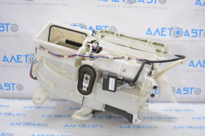 Heater assembly for Toyota Prius V 12-17
