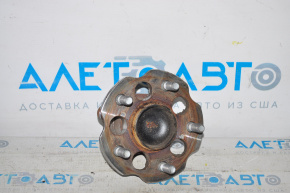Rear left hub for Toyota Prius V 12-17