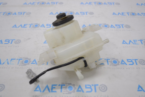 Toyota Prius V 12-17 Master Cylinder Reservoir with Cap