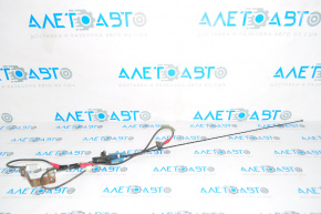 Antenna on the wing of Toyota Sienna 11-15