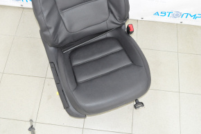 Passenger seat VW Jetta 11-18 USA without airbag, manual, black leather