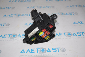 VW Passat B7 12-15 USA under-dash fuse box without cover