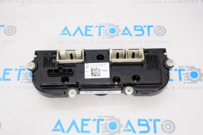 Climate control VW Passat b8 16-19 USA with heating