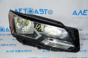 Headlight front right VW Passat b8 16-19 USA bare halogen, housing broken, fastener broken, glass broken, for spare parts