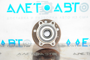 Front right hub VW Passat b8 16-19 USA