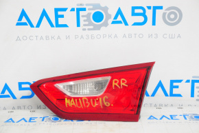 Right-hand halogen interior tailgate light for Chevrolet Malibu 16-23