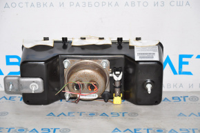 Passenger airbag in the dashboard of a Dodge Journey 11-20