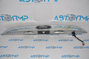 Upper trunk door molding with Ford Escape MK3 13-16 pre-restoration emblem for camera, chrome