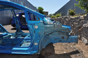 Front quarter right Ford Fiesta 11-19 blue