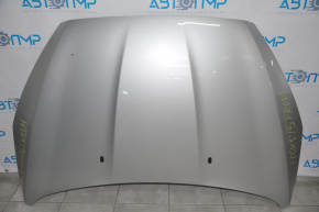 Naked hood of a Ford Focus mk3 15-18 rest.