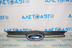Radiator grill grill Ford Focus mk3 11-14 prerest usa with emblem mat