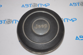 Airbag in the steering wheel of the driver's side of the Jeep Compass 11-16