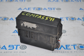 Relay block underhood Jeep Compass 11-11 front left corner