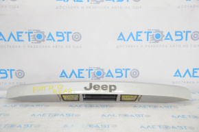 Jeep Patriot 11-17 Tailgate Molding with Light and Handle