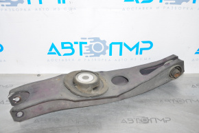 Lower control arm under the rear left spring Kia Sorento 10-15 FWD