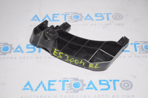 Left rear bumper mount under the light for the Lexus ES300h ES350 13-18