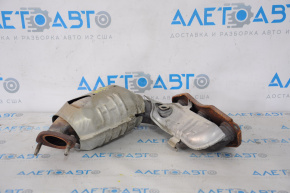 Lexus RX350 10-15 rear exhaust manifold with catalytic converter, rusty