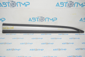 Door trim lower front right Mitsubishi Outlander 14-20 crack