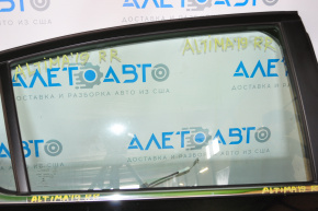 Glass door rear right Nissan Altima 19-24