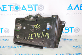 Nissan Altima 19-24 Battery Tray Dent