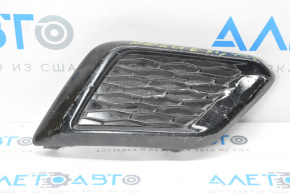 Right fog light plug for Nissan Rogue 2014-2016 is dented, painted, seal is broken