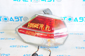 Light outer wing left Nissan Rogue 14-16 crack on glass and housing