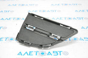 Front bumper plug in the lower grille Nissan Versa Note 13-16 prerest