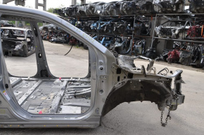 Front right quarter Toyota Highlander 14-19