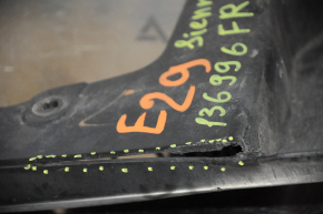Mudguard front right Toyota Sienna 11-14 worn, torn