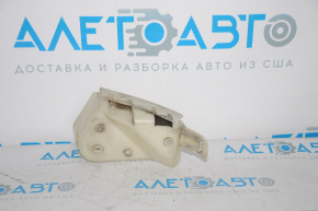 Rear bumper mount, inner left, Ford Focus mk3 11-14 pre-rest 5d