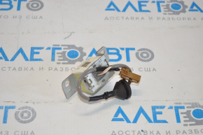 Trunk lid release button Infiniti G25 G35 G37 4d 06-15