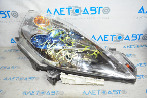 Front right headlight complete Nissan Leaf 11-12 LED with mount