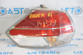 Light outer wing left Nissan Rogue 14-16 cracked housing