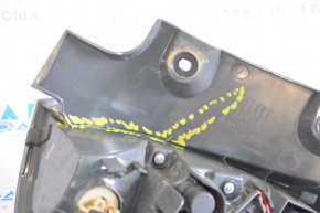 Light outer wing left Nissan Rogue 14-16 cracked housing