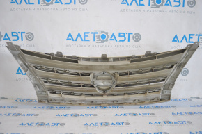 Radiator grill with badge Nissan Sentra 13-15 prerest minor scratches, scratches on badge