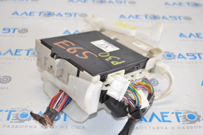 Body Control Module Toyota Prius 30 10-13 with fuse box under the dashboard