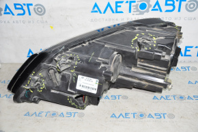 Headlight front right VW Jetta 11-16 USA broken housing glass for polishing
